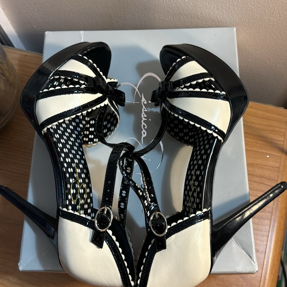 JESSICA SIMPSON shoes JS-Britt Coconut Silk Kid Patent Heels size 8.5M NEW - Picture 11 of 17
